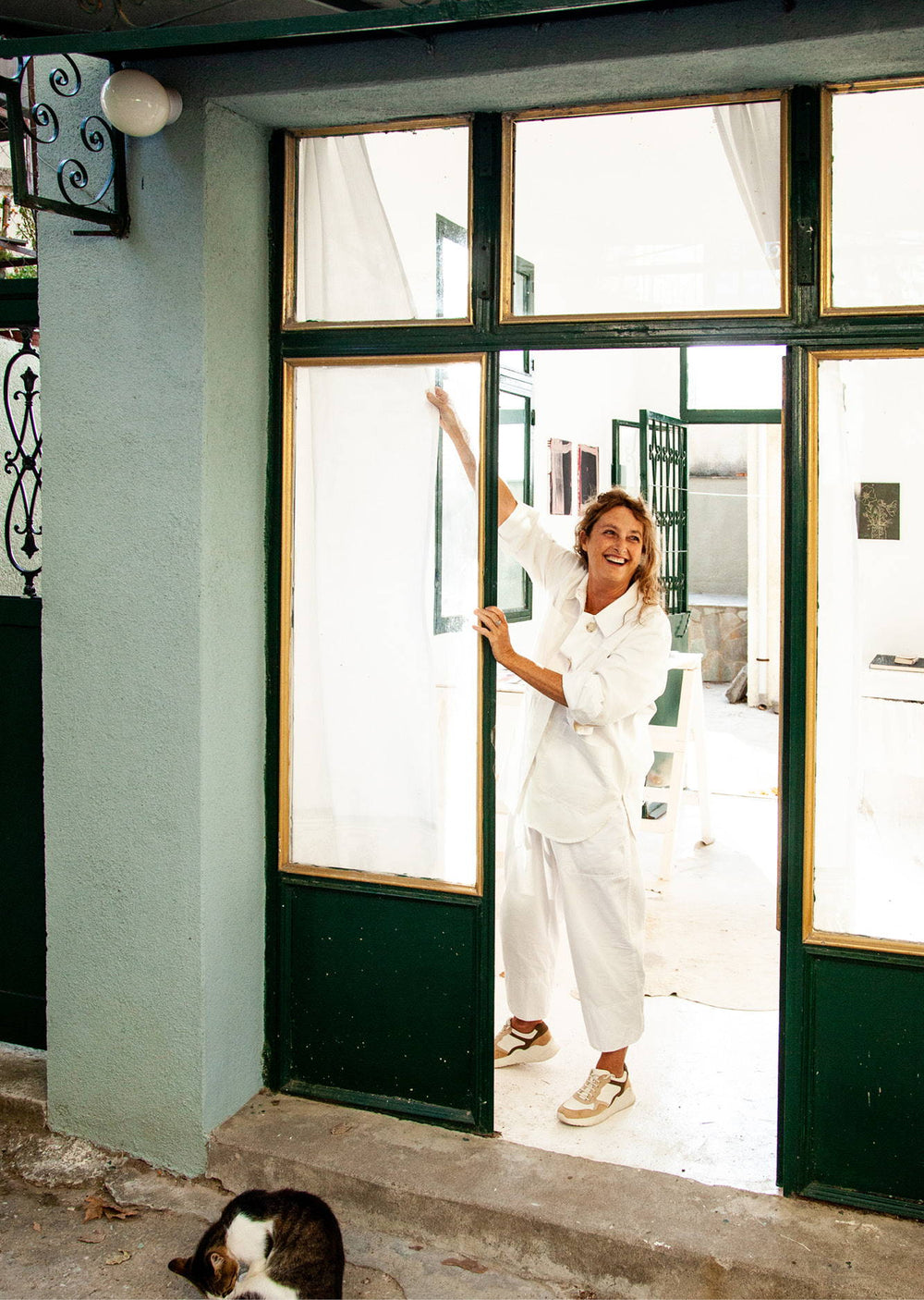 LM Woman / Claire Lloyd